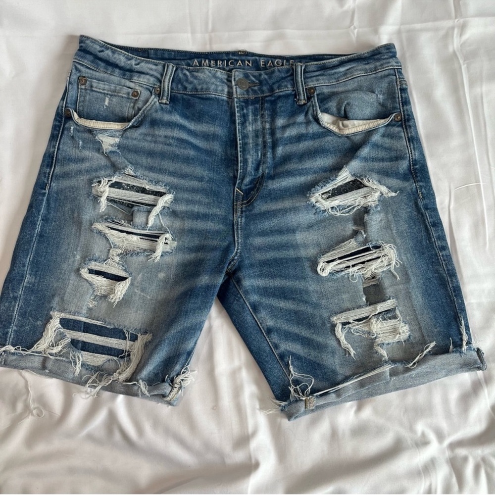 American Eagle Outfitters Blue Mid-Thigh Jean Shorts